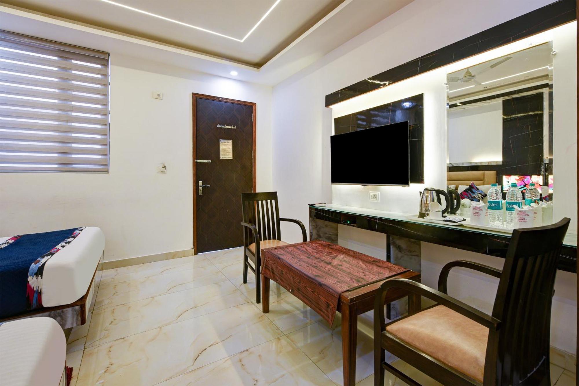 Hotel Shri Vinayak In City Centre At New Delhi Railway Station-By Rcg Hotels Exterior foto