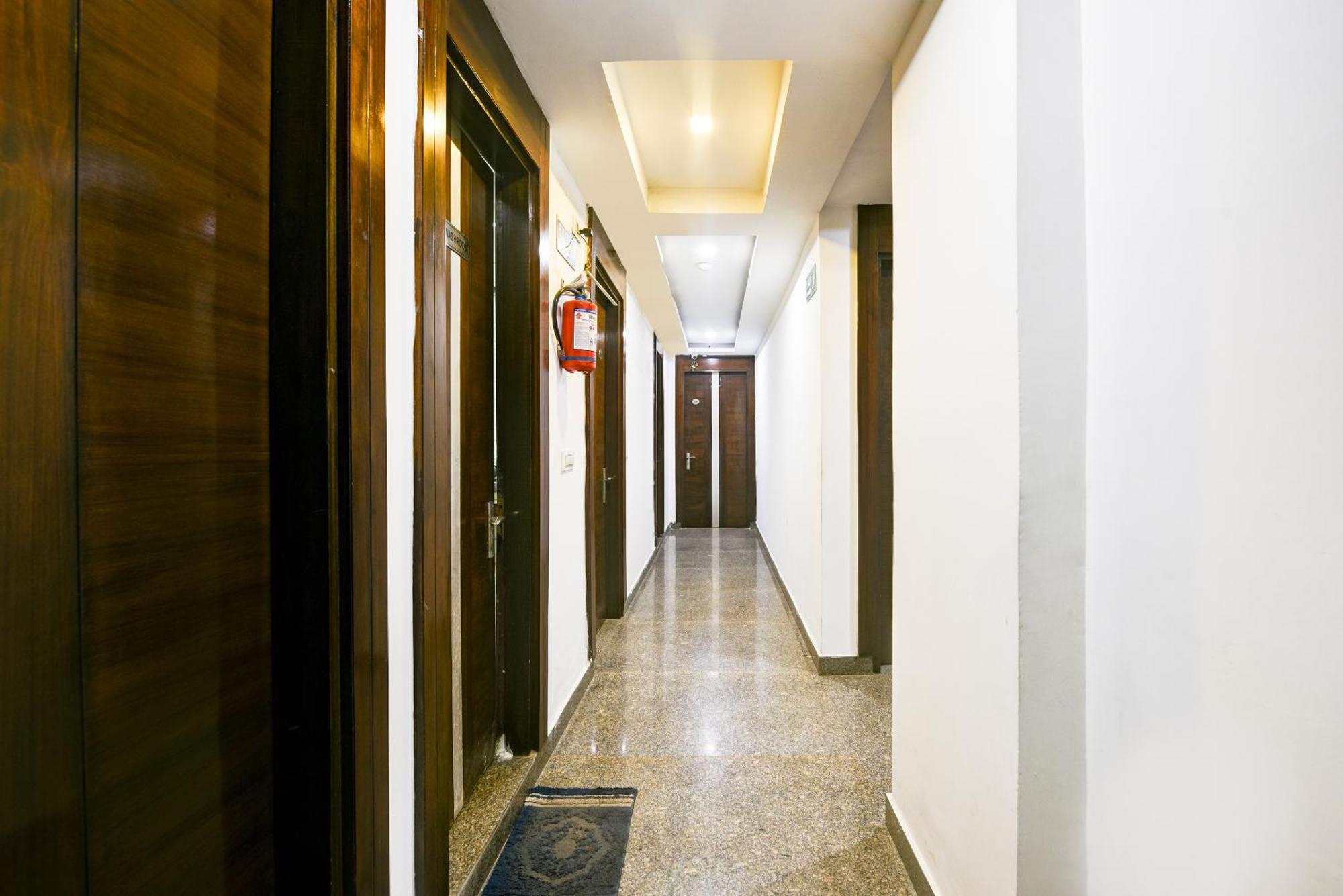 Hotel Shri Vinayak In City Centre At New Delhi Railway Station-By Rcg Hotels Exterior foto
