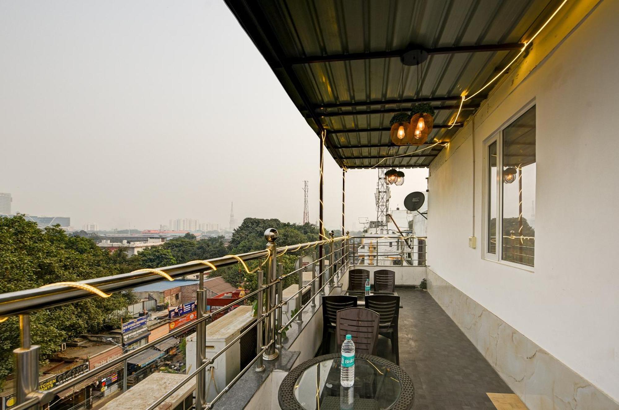 Hotel Shri Vinayak In City Centre At New Delhi Railway Station-By Rcg Hotels Exterior foto