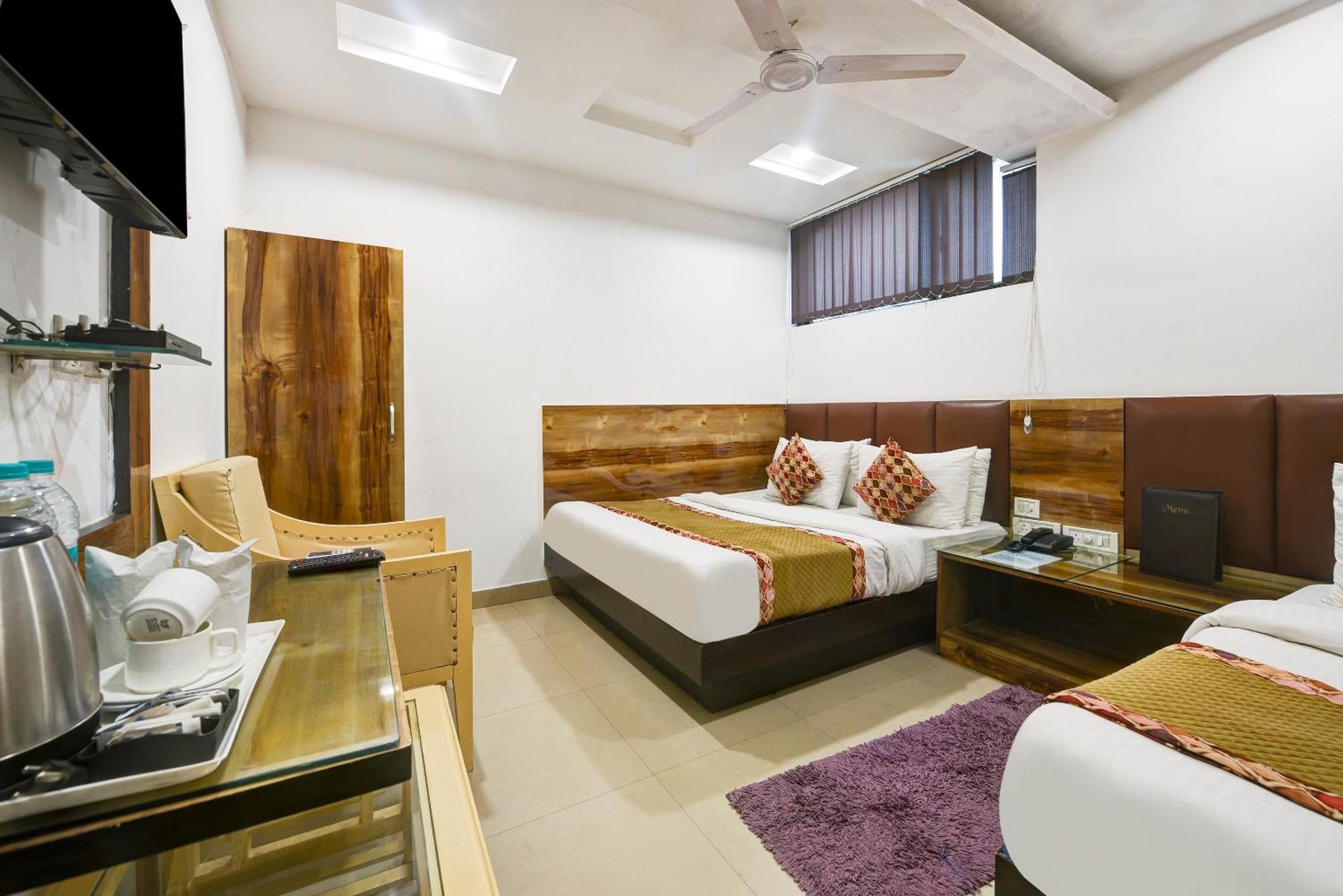 Hotel Shri Vinayak In City Centre At New Delhi Railway Station-By Rcg Hotels Exterior foto