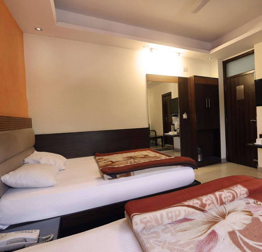 Hotel Shri Vinayak In City Centre At New Delhi Railway Station-By Rcg Hotels Exterior foto
